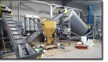 We build large automated bag or bulk bag mixers (i.e. agitators or blenders) for seeds, nuts, dried fruit & berries with 98% mixing accuracy and 0% damage.
